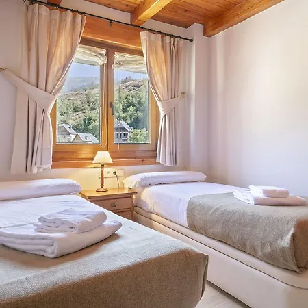 Luderna - Dera Pincela Apartament Vielha